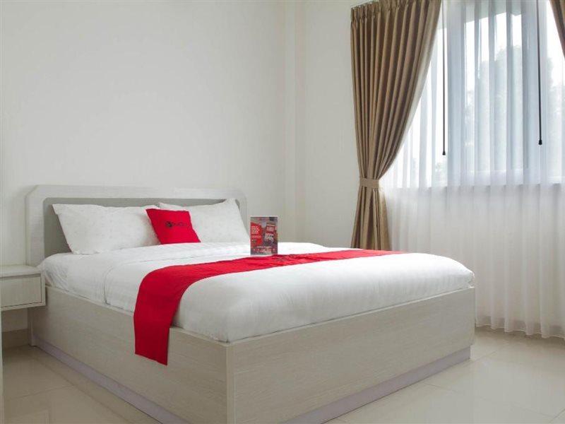 Reddoorz Plus Near Jatinangor Town Square 2 Экстерьер фото
